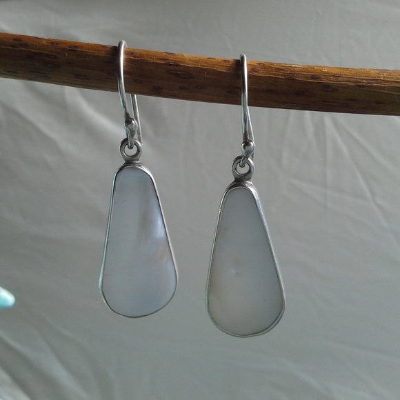 . Jewelry - Beautiful Mother of Pearl earrings/Sterling silver